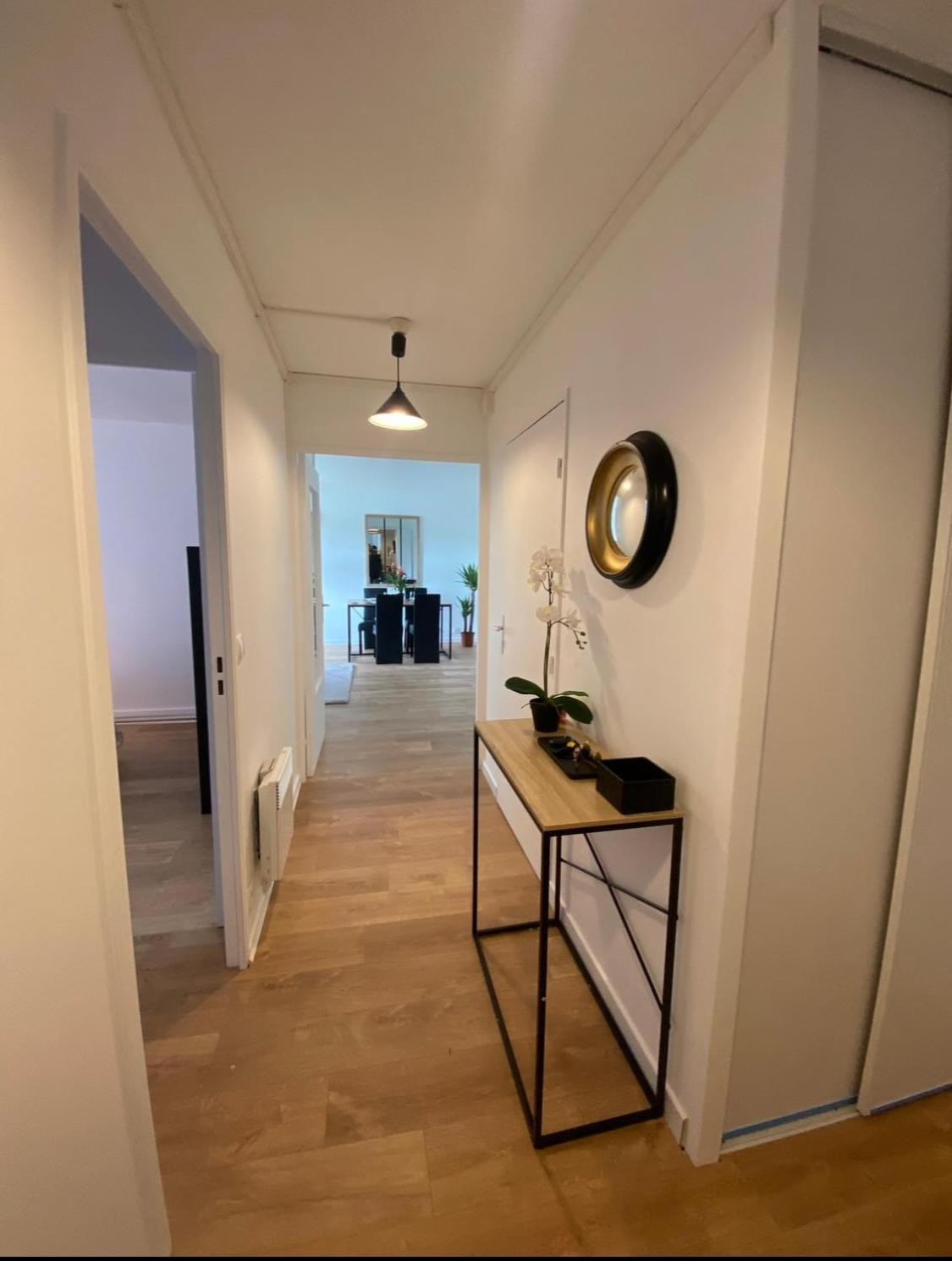 Appartement 59M2 Professionnel Ou Familial Saint Quentin En Yvelines Montigny-le-Bretonneux Exterior foto